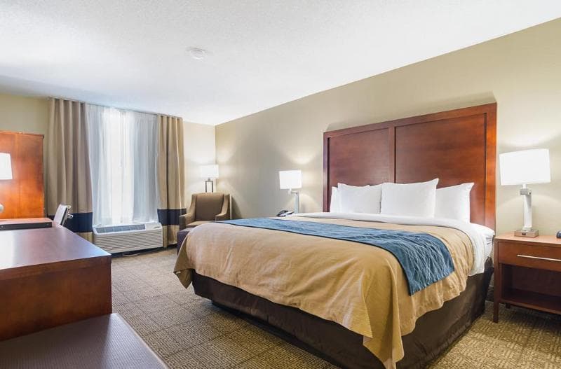 Comfort Inn & Suites Durham Near Duke University photo 1