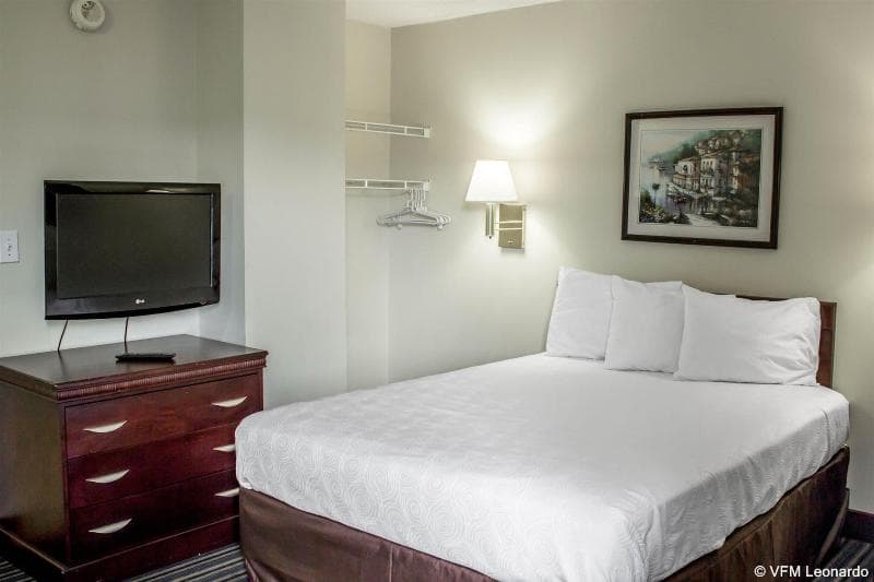 Suburban Extended Stay Greensboro 4