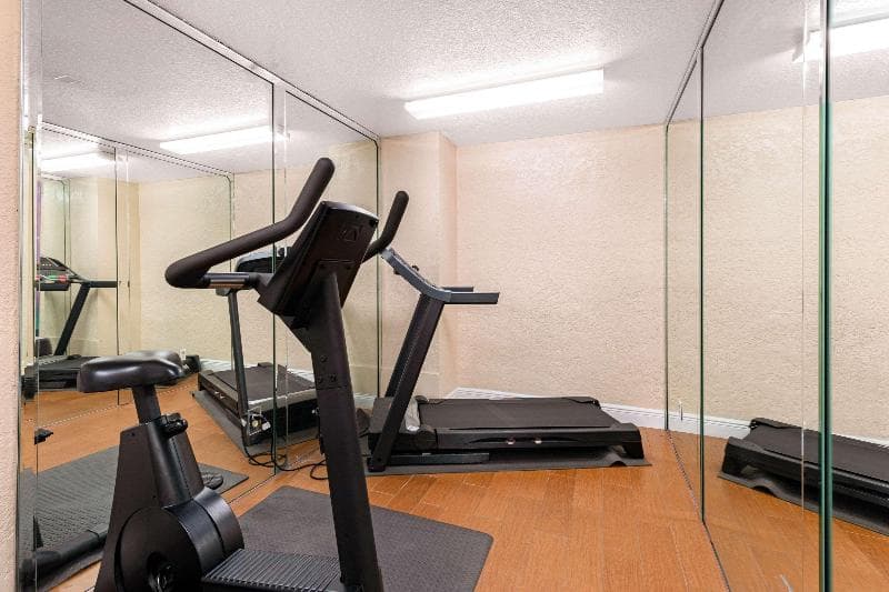 Quality Inn Orlando Airport 2