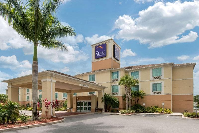 Sleep Inn & Suites photo 1