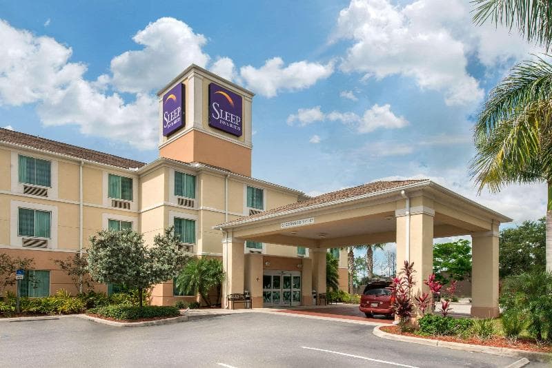 Sleep Inn & Suites 2