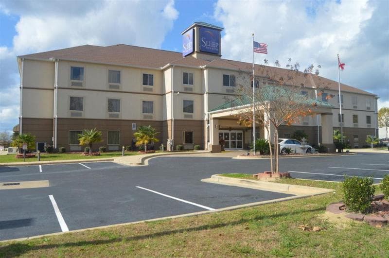 Sleep Inn & Suites 3