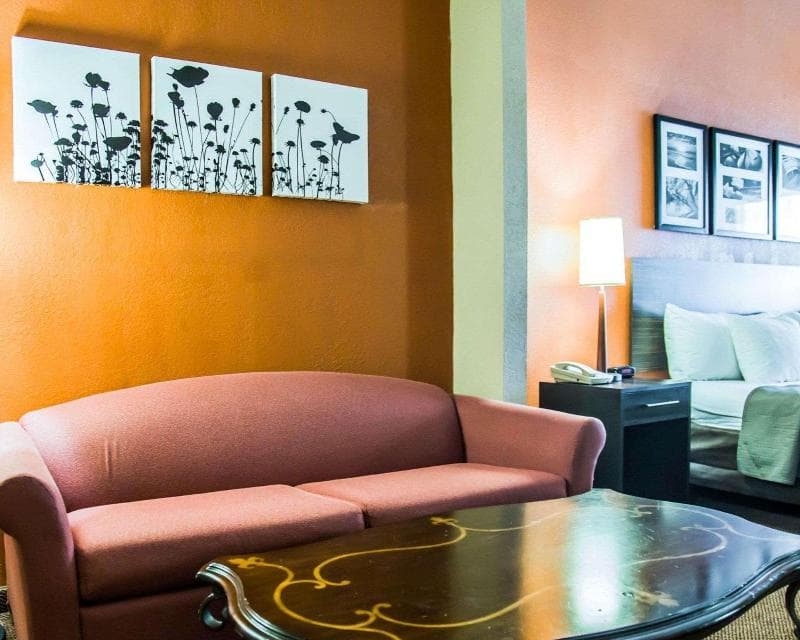 Sleep Inn & Suites 3