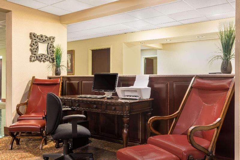 Baymont by Wyndham Fayetteville main