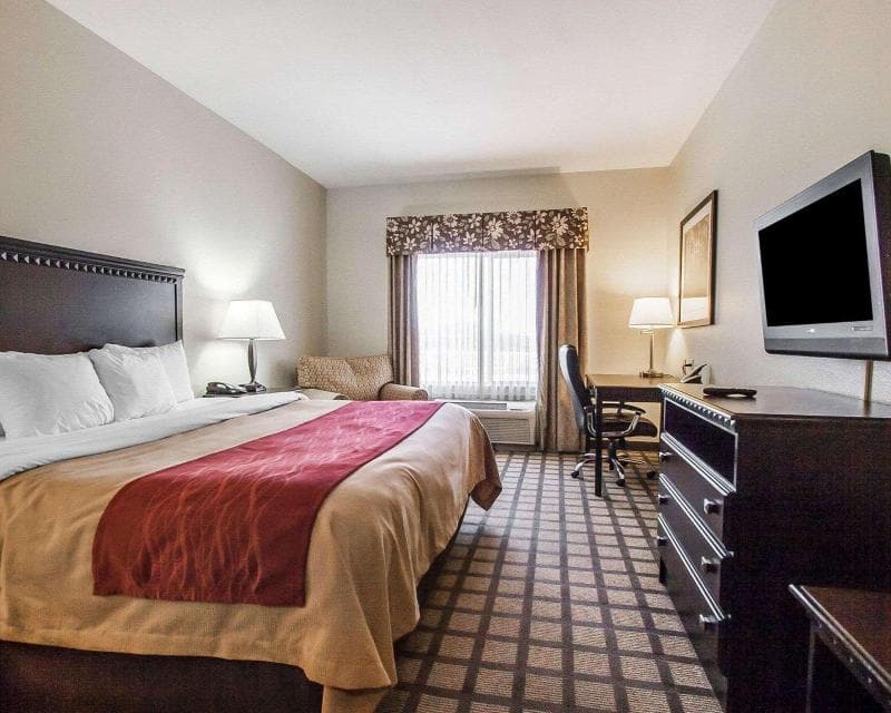 Comfort Inn & Suites Montgomery Eastchase photo 1