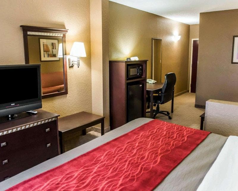 Comfort Inn & Suites Marianna I-10 5