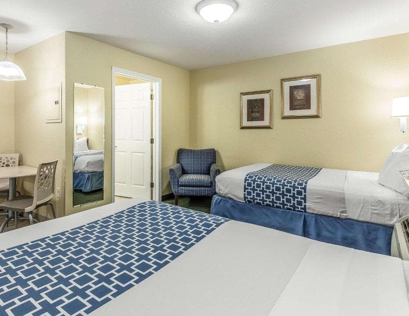 Suburban Studios Fort Myers Cape Coral 2