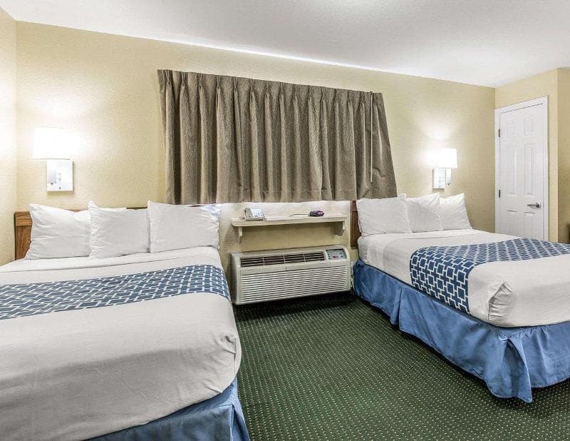Suburban Studios Fort Myers Cape Coral 3