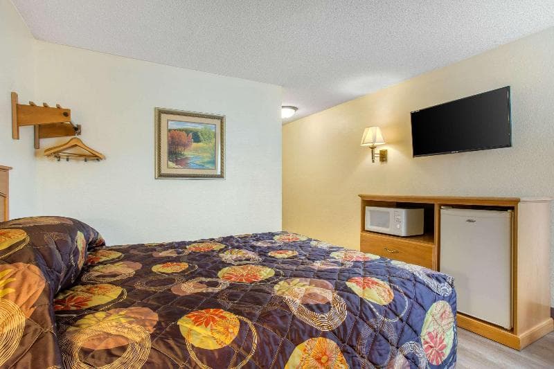 Rodeway Inn Asheville 3