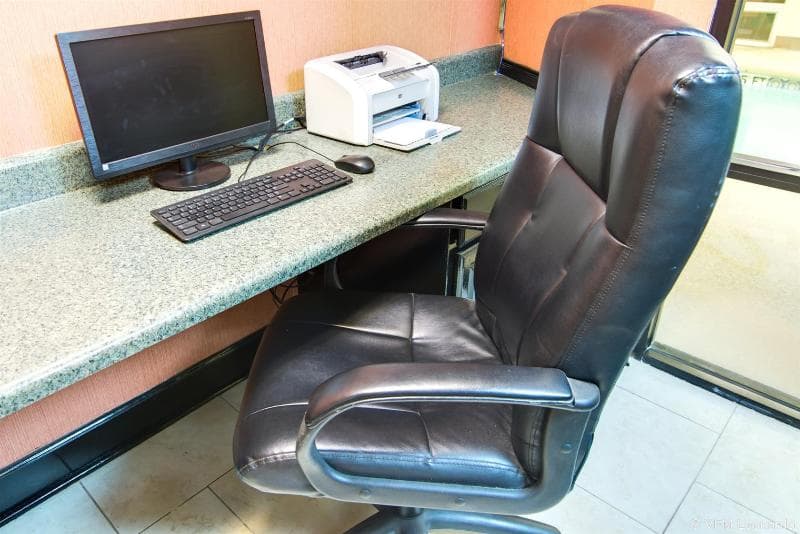 Comfort Inn & Suites Macon North I-75 3