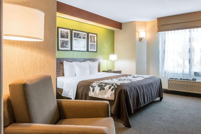Sleep Inn & Suites 2