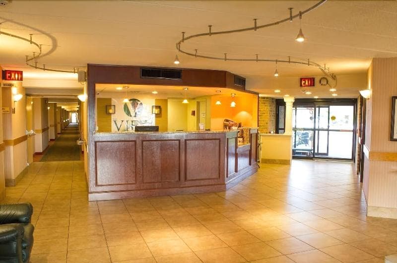 The View Inn & Suites Hotel 4