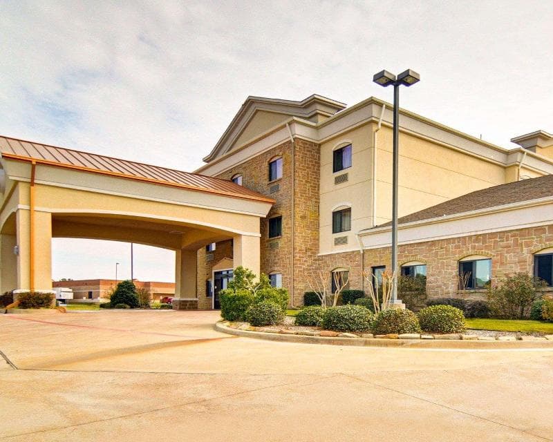 Comfort Suites Lindale - Tyler North 3
