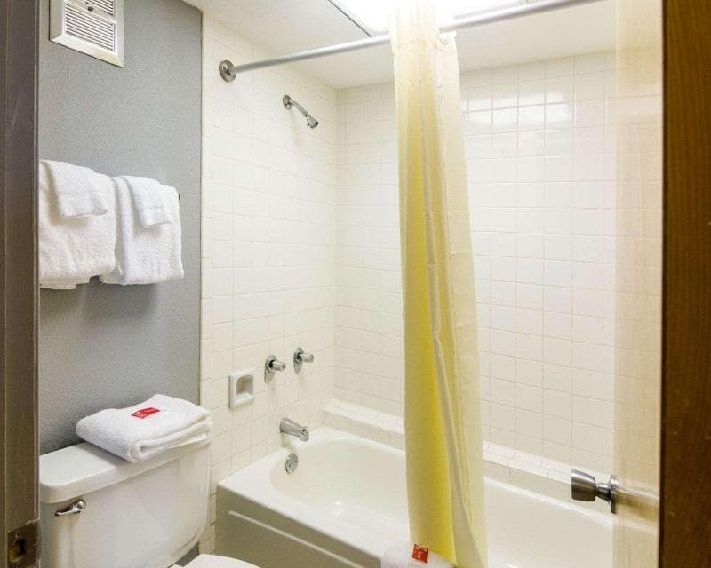 Econo Lodge near Wichita Falls Event Center 3