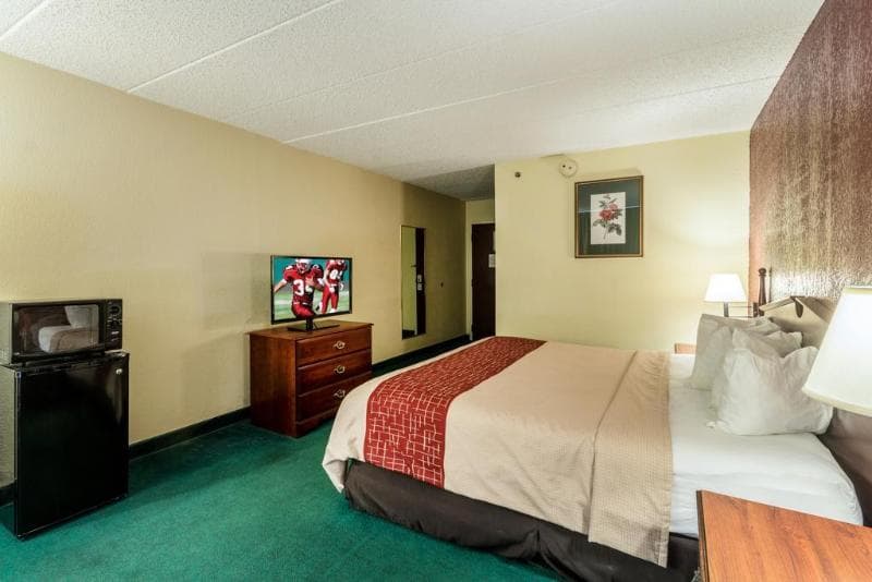 Quality Inn 4