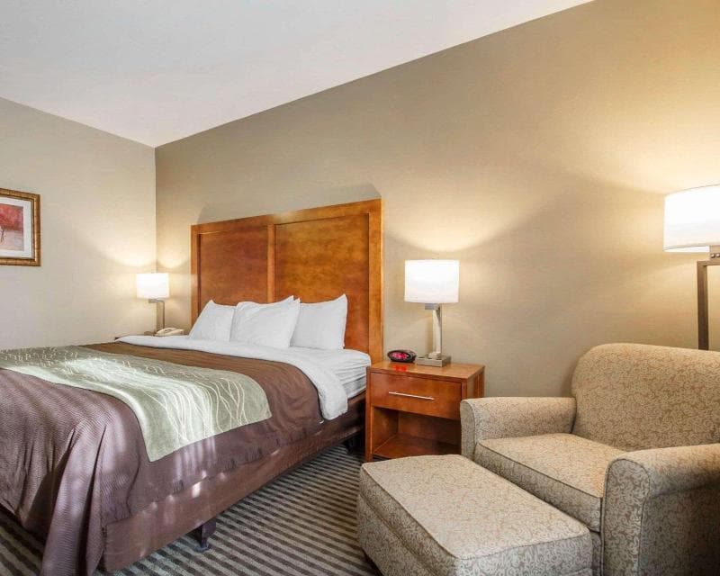 Comfort Inn - Plover 4