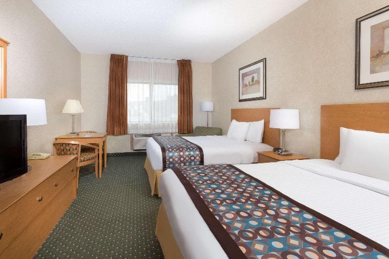 Baymont by Wyndham Waterloo 4