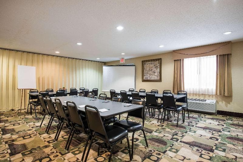 Quality Inn & Suites 5