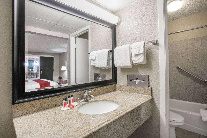 Ramada by Wyndham Odessa Near University of Texas Permian 5