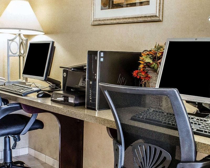 MainStay Suites Coralville - Iowa City photo 1