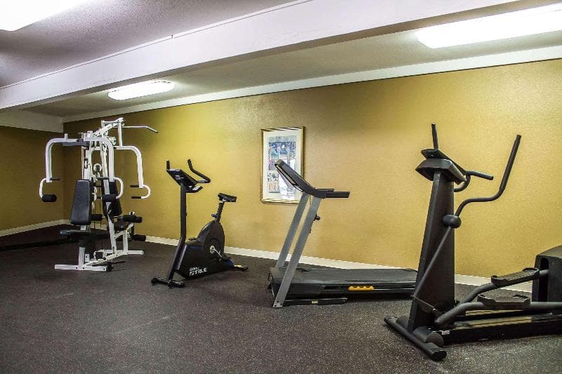 Baymont by Wyndham Youngstown 4