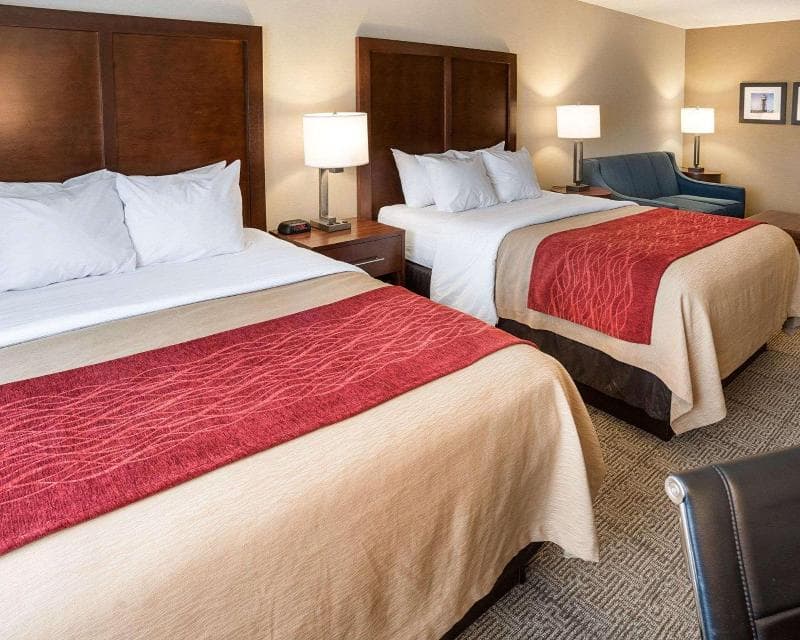 Comfort Inn West photo 1