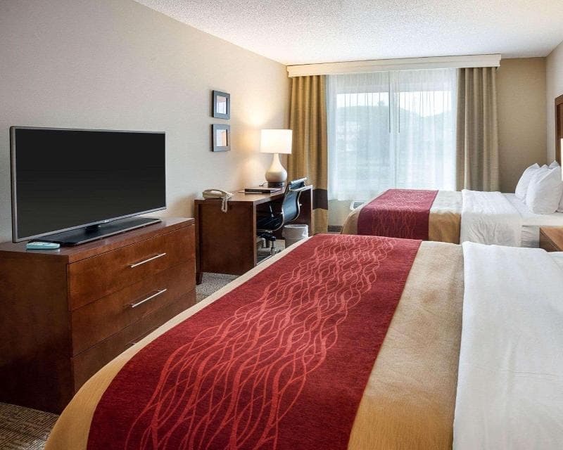 Comfort Inn West 2