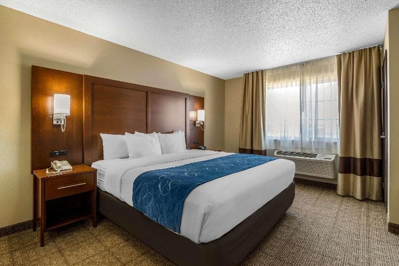 Comfort Suites 2
