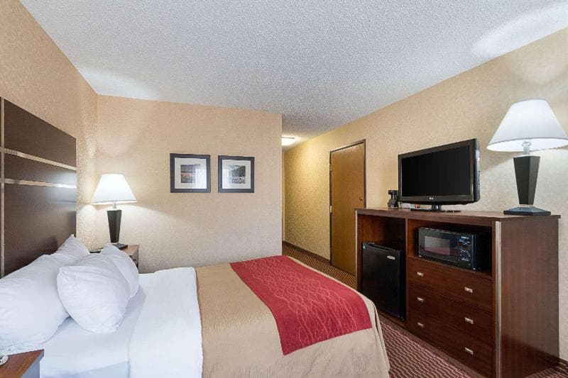 Quality Inn Parkersburg North-Vienna 2
