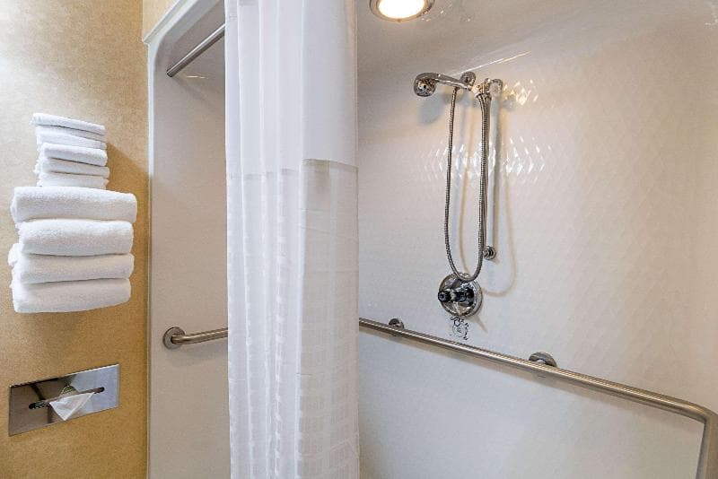 Quality Inn Parkersburg North-Vienna 5