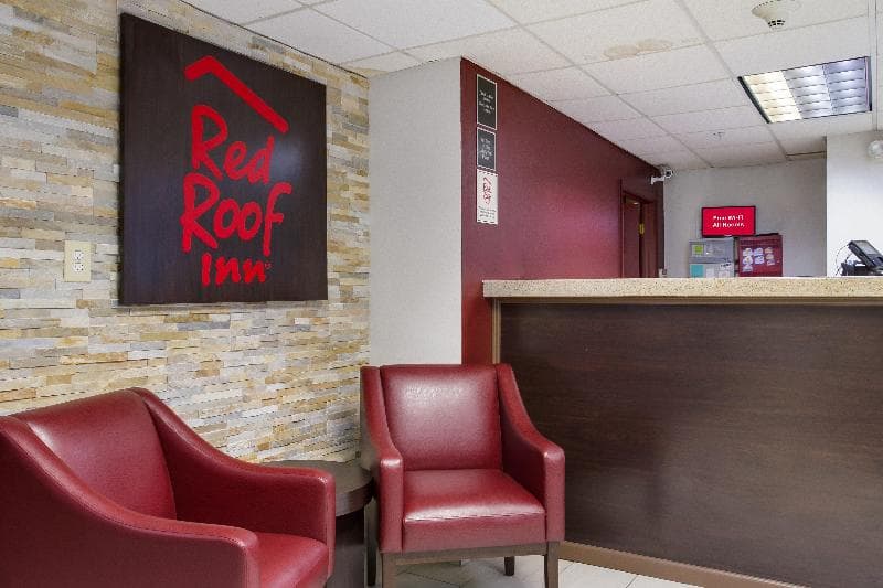 Red Roof Inn York Downtown 4
