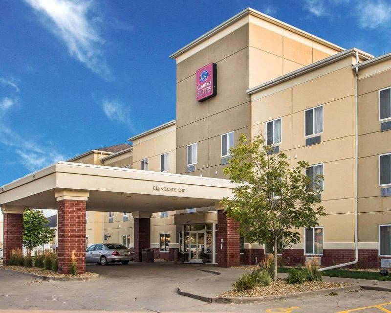 Comfort Suites 3