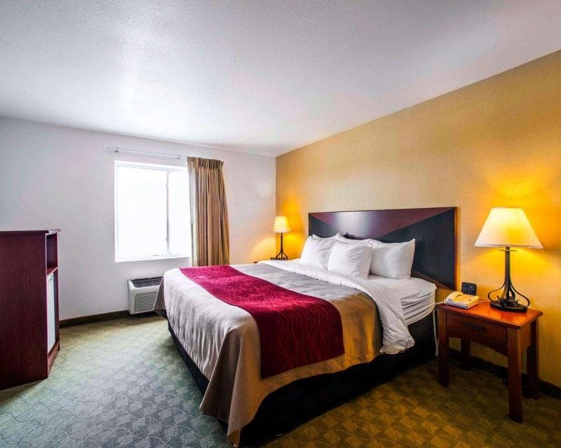 Comfort Inn & Suites Greenville I-70 2