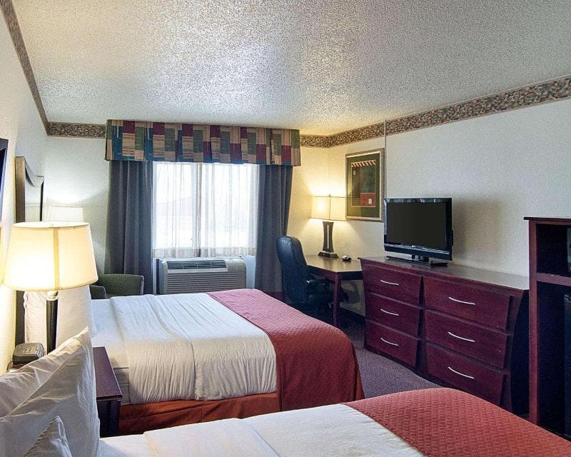 Quality Inn 5