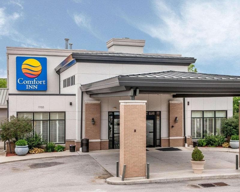 Comfort Inn photo 1