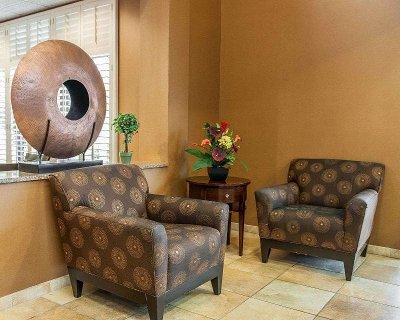 Comfort Inn 4
