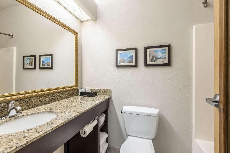 Comfort Inn & Suites Lees Summit - Kansas City photo 1