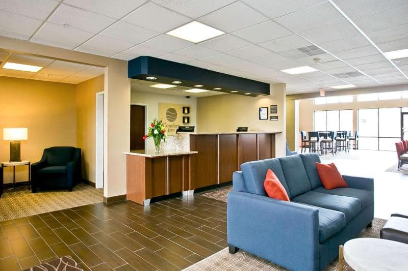 Comfort Inn Aikens Center 5
