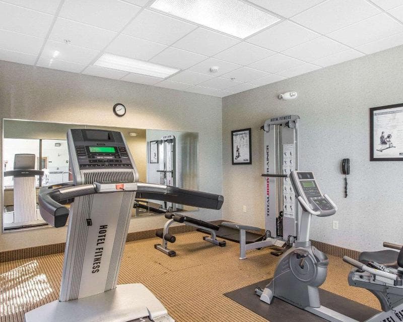 Comfort Inn & Suites photo 1