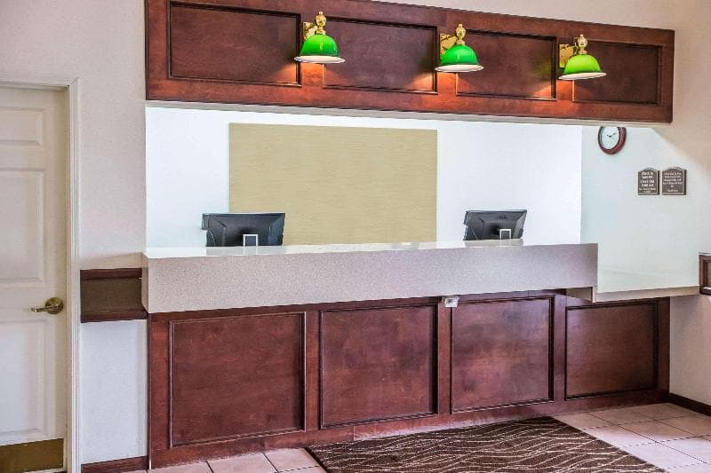 Quality Inn & Suites 3