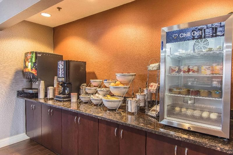 Comfort Suites Richmond 3
