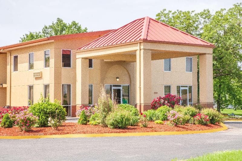 Days Inn By Wyndham Columbia I-70 main