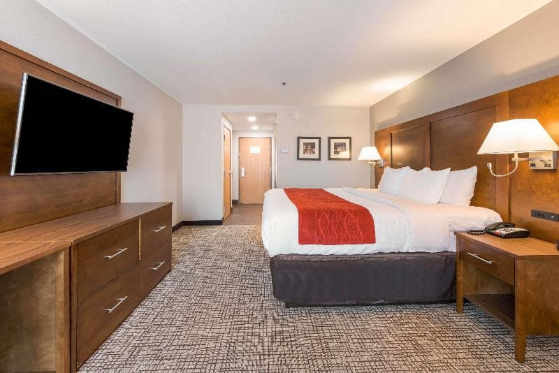Comfort Inn Grove City 5