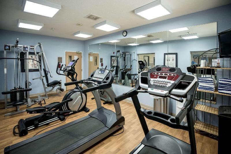 Comfort Inn & Suites 3