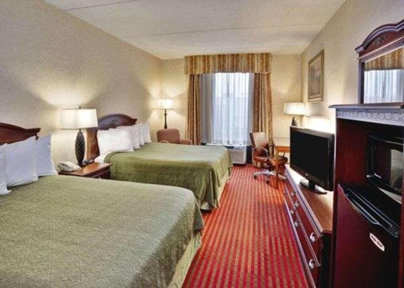 Quality Inn & Suites 3