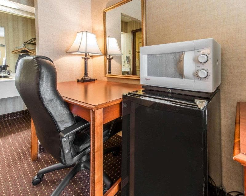 Quality Inn & Suites Conference Center 2