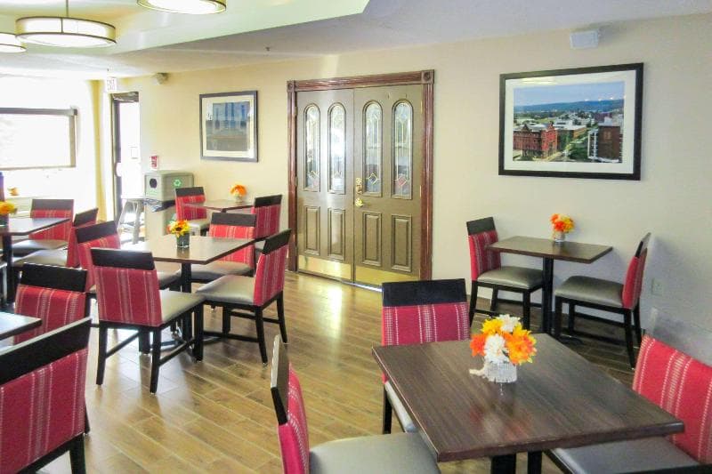 Comfort Inn & Suites Wilkes Barre - Arena 2