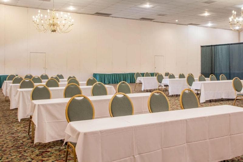 ParkView Inn & Conference Center photo 1