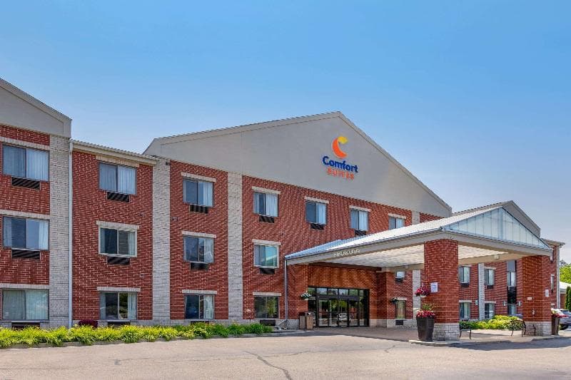 Comfort Suites Southfield Area 2