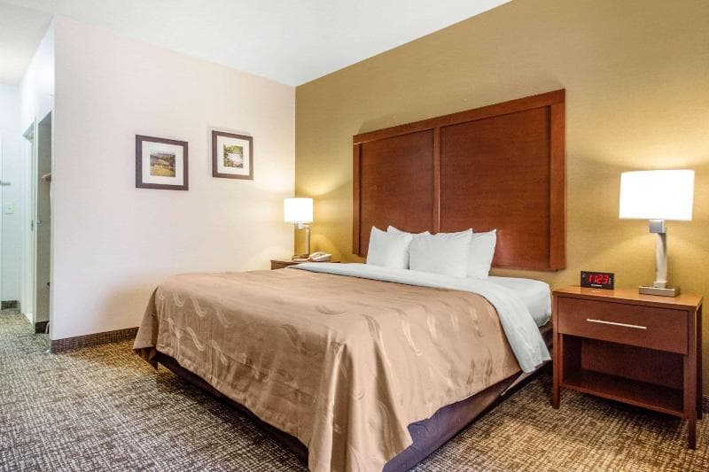 Quality Suites 2
